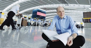 Alain de Botton a Heathrow